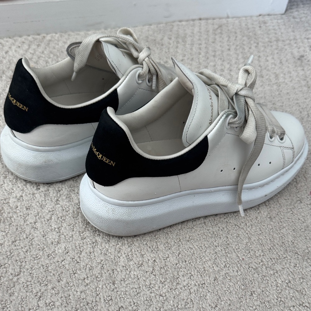 Alexander McQueen Cream and Black Lace-Up Sneakers